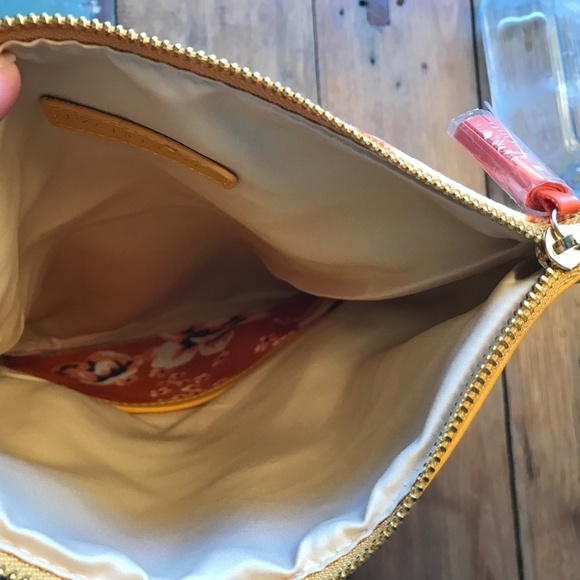 Rachel Pally Retro Floral Clutch Marigold/orange/coral/white - Picture 5 of 6